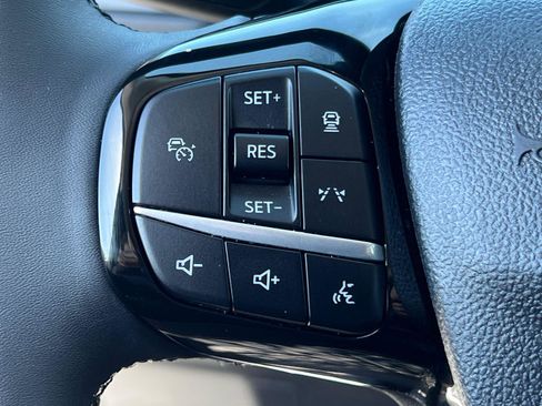 Used 2023 Ford Escape Platinum w/ Premium Technology Package AWD/4WD image 25