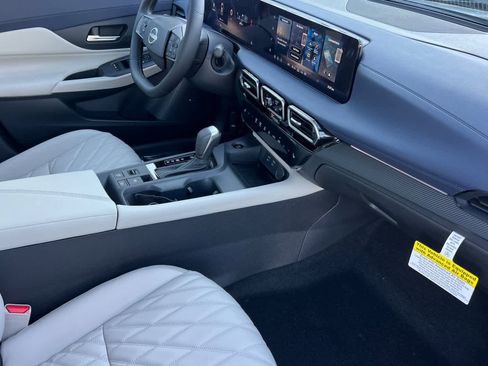 New 2026 Nissan Sentra SL image 17