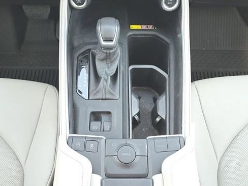 Used 2025 Toyota Grand Highlander FWD image 39