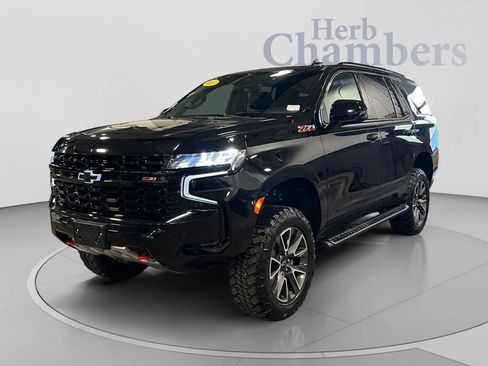 Used 2023 Chevrolet Tahoe Z71 w/ Luxury Package AWD/4WD image 4