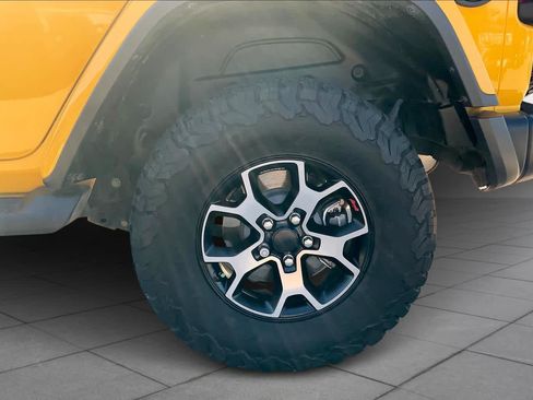 Used 2018 Jeep Wrangler Unlimited Rubicon AWD/4WD image 11