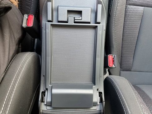 Used 2025 Subaru Outback Premium image 11