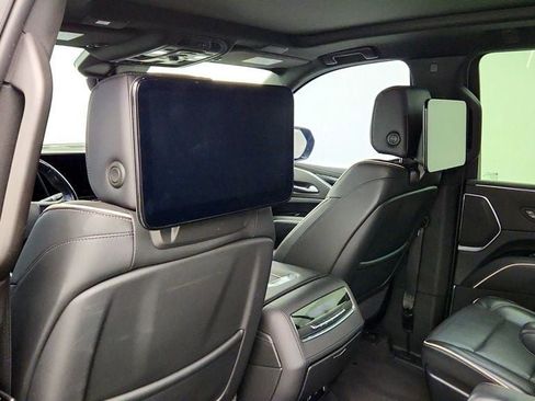 Used 2023 Cadillac Escalade ESV Sport w/ Touring Package AWD/4WD image 22