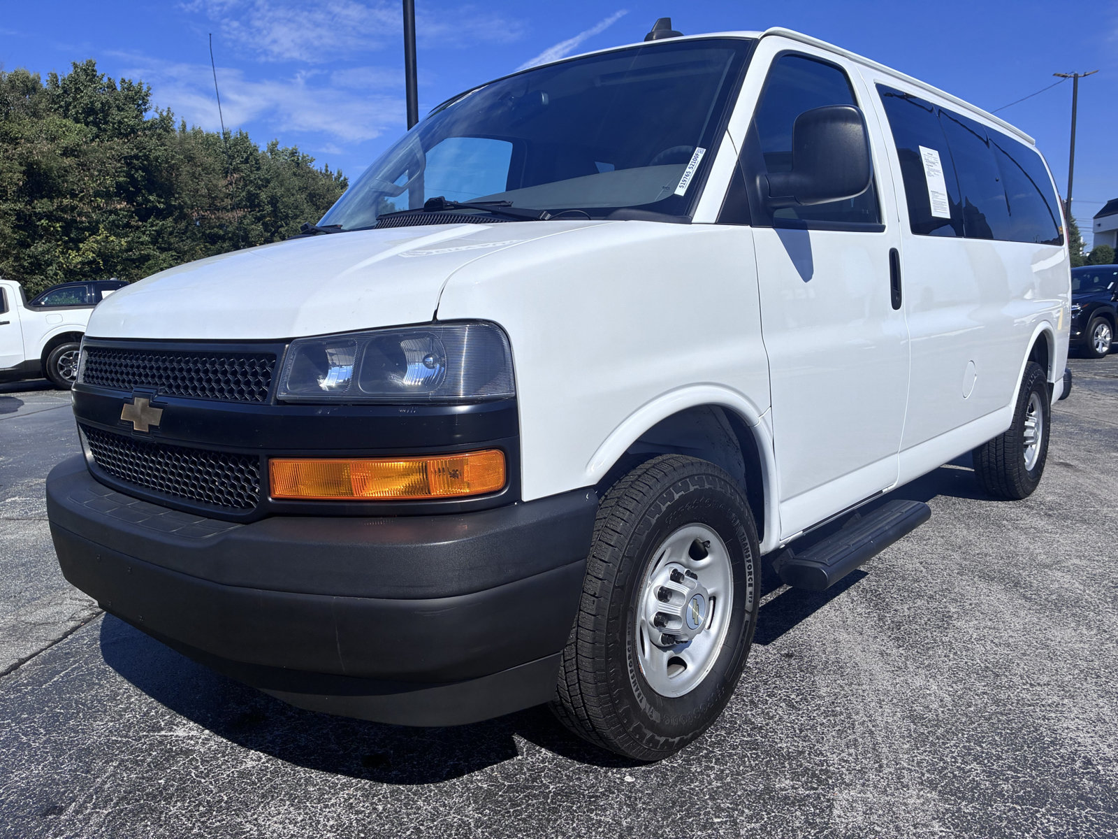 Used 2020 Chevrolet Express 2500 LS RWD image 4