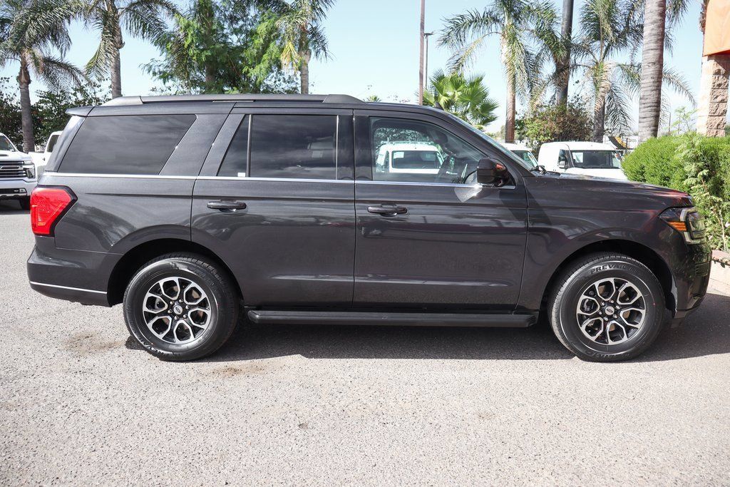Used 2022 Ford Expedition XLT AWD/4WD image 10