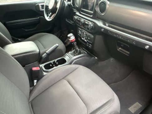 Used 2021 Jeep Wrangler Unlimited Willys image 17