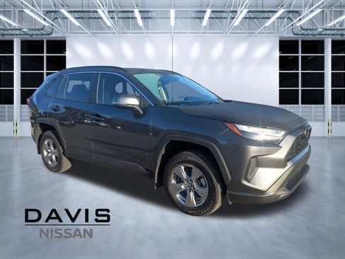Used 2025 Toyota RAV4 XLE w/ Convenience Package FWD image 1