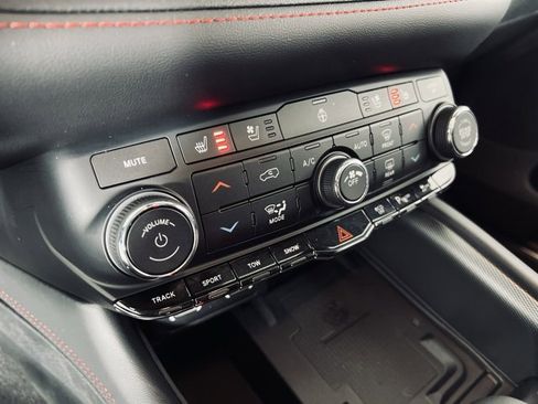 Used 2024 Dodge Durango R/T w/ Tow 'N Go Group image 28