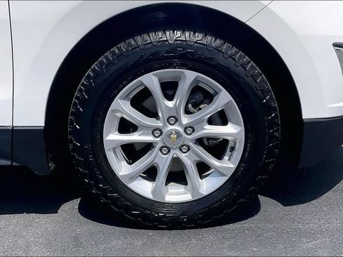 Used 2019 Chevrolet Equinox LT FWD image 9