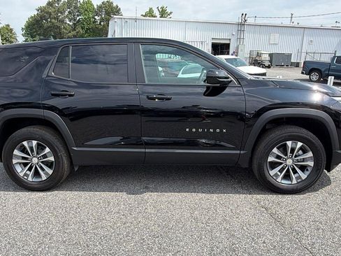 New 2026 Chevrolet Equinox LT FWD image 4