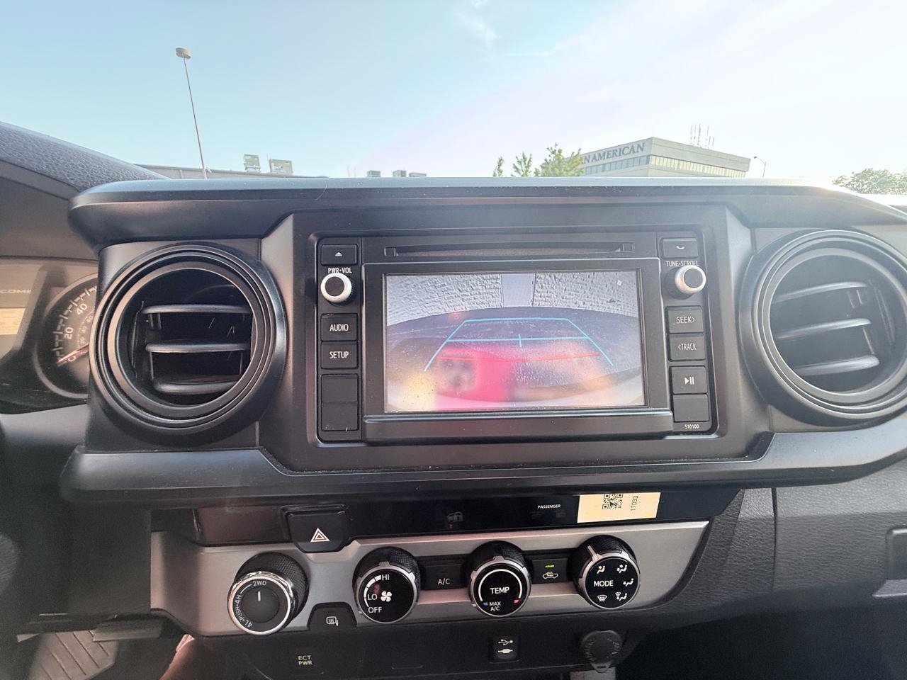 Used 2017 Toyota Tacoma SR AWD/4WD image 14