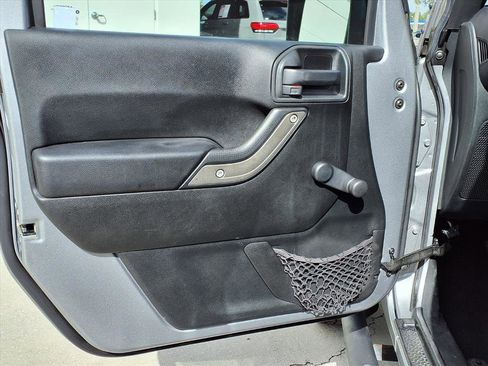 Used 2017 Jeep Wrangler Unlimited Sport image 20