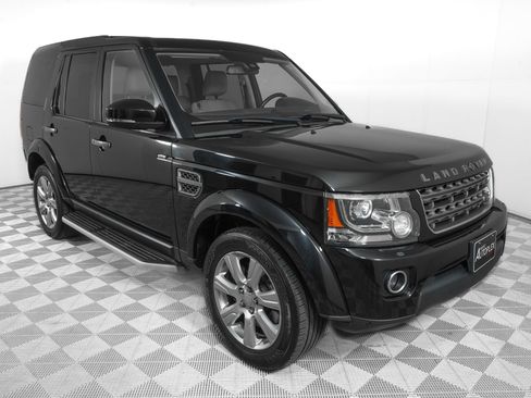 Used 2016 Land Rover LR4 HSE image 3