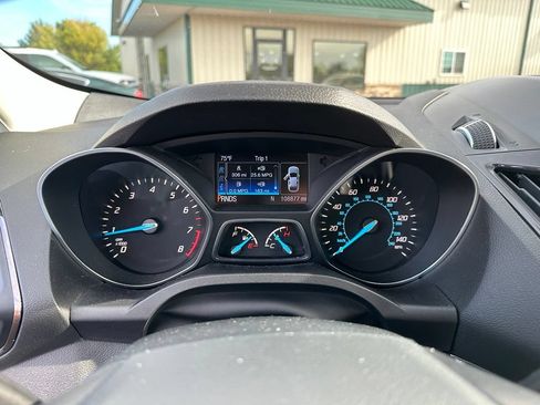 Used 2015 Ford Escape Titanium w/ Equipment Group 301A AWD/4WD image 16