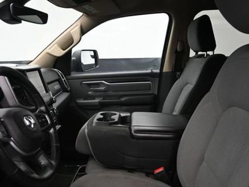 Used 2020 RAM 1500 Big Horn AWD/4WD image 10