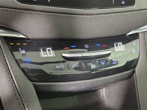 Certified 2024 Cadillac XT5 Premium Luxury w/ Technology Package FWD image 28
