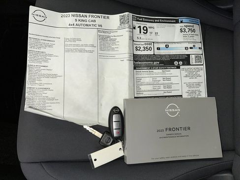 Used 2023 Nissan Frontier S w/ Technology Package image 4