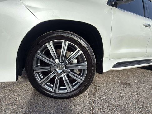 Used 2016 Lexus LX 570 4WD image 25