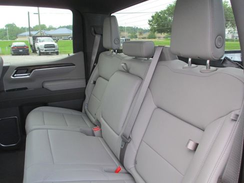 New 2026 GMC Sierra 1500 SLT w/ SLT Premium Package AWD/4WD image 12