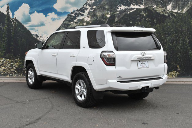 Certified 2024 Toyota 4Runner SR5 Premium w/ Moonroof Package AWD/4WD image 9