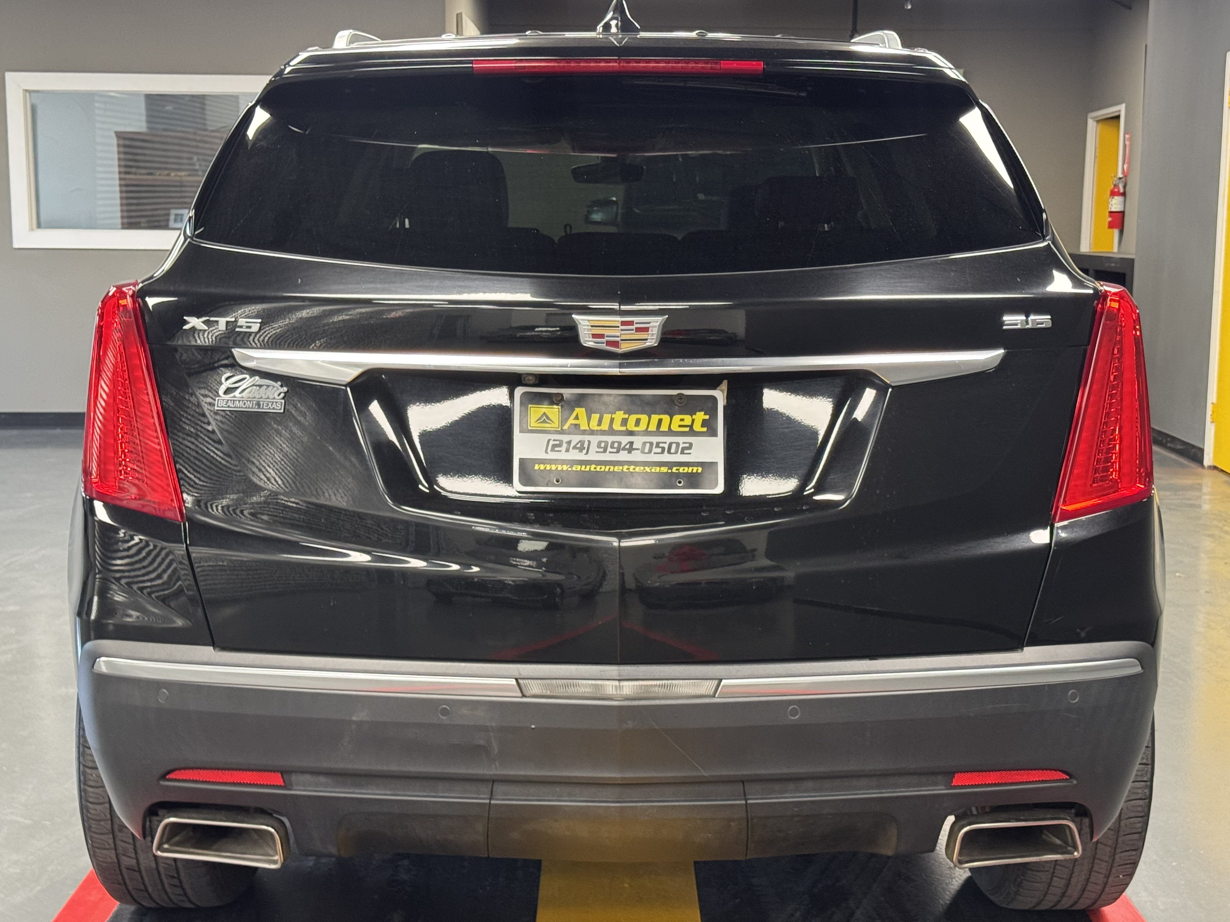 Used 2017 Cadillac XT5 Luxury FWD image 5