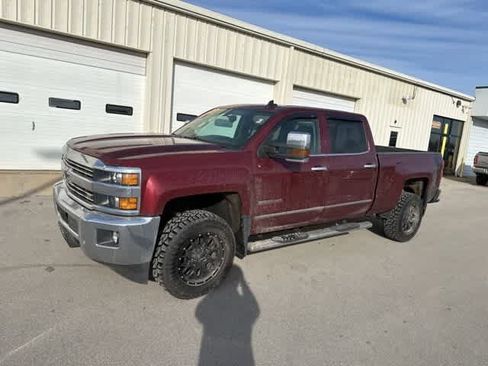 Used 2015 Chevrolet Silverado 2500 LTZ w/ LTZ Plus Package image 16