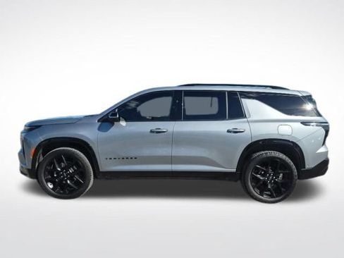 Used 2024 Chevrolet Traverse RS AWD/4WD image 8