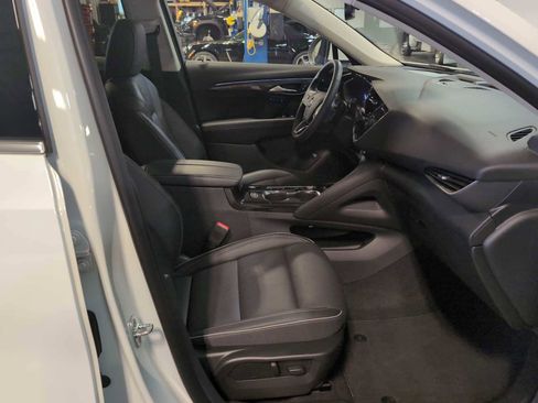 Used 2023 Buick Envision Essence AWD/4WD image 27