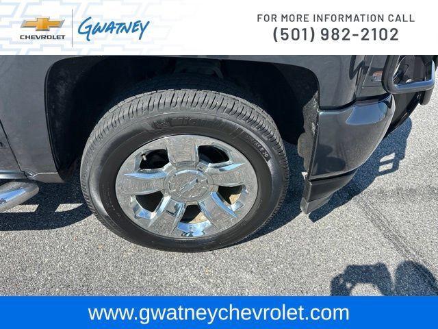 Used 2018 Chevrolet Silverado 1500 LT w/ Texas Edition AWD/4WD image 12