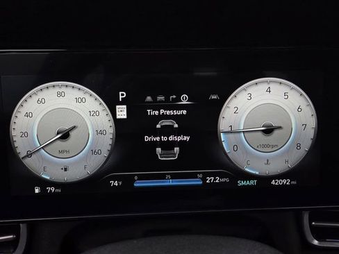 Used 2024 Hyundai Elantra SEL FWD image 21