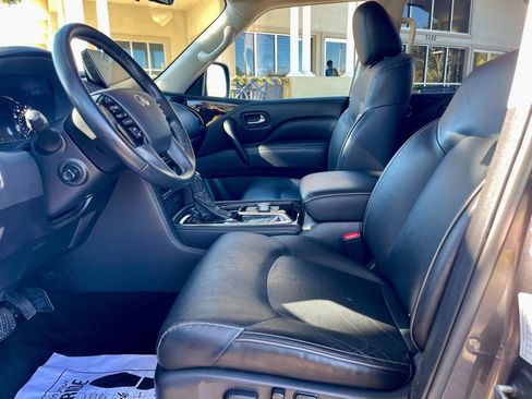 Used 2024 INFINITI QX80 Luxe image 11