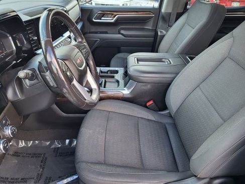 Used 2022 GMC Sierra 1500 Elevation w/ LPO, Elevation Black Package image 17