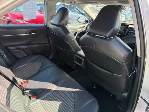 Used 2023 Toyota Camry SE w/ Cold Weather Package image 14