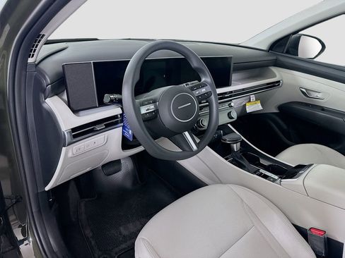 New 2026 Hyundai Tucson SEL FWD image 9