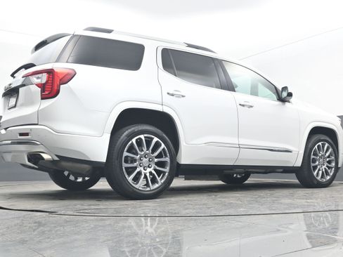 Used 2022 GMC Acadia Denali w/ Denali Technology Package image 30