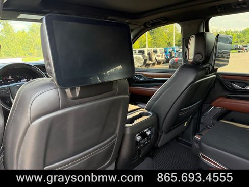 Used 2024 GMC Yukon XL Denali Ultimate AWD/4WD image 19