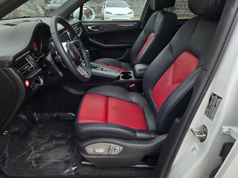Used 2020 Porsche Macan GTS AWD/4WD image 21