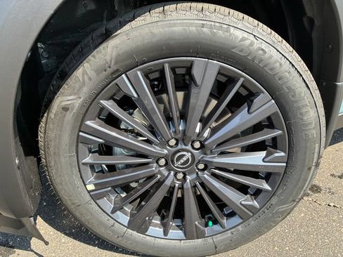 New 2026 Nissan Pathfinder SL w/ SL Premium Package FWD image 10