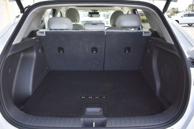 Used 2025 Hyundai Kona Limited AWD/4WD image 40