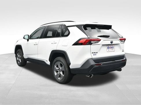 Used 2022 Toyota RAV4 XLE w/ XLE Grade Weather Package AWD/4WD image 3
