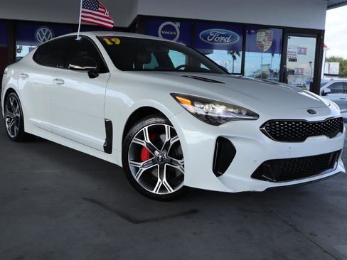 Used 2019 Kia Stinger GT image 3