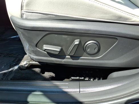 Used 2024 Hyundai Tucson Limited AWD/4WD image 17