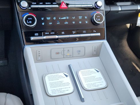 New 2026 Hyundai Santa Fe Calligraphy image 24