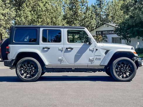 Used 2023 Jeep Wrangler Unlimited Sahara image 2