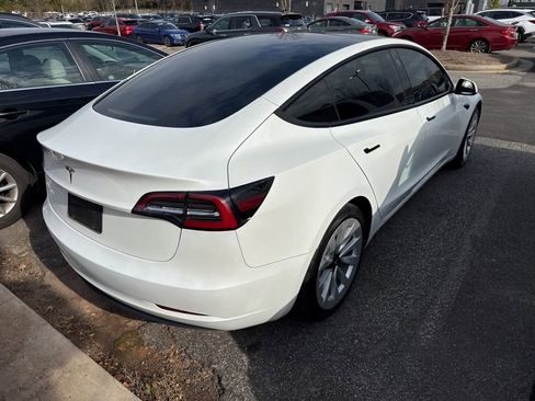 Used 2022 Tesla Model 3 image 5