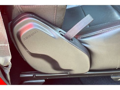 Used 2020 Jeep Wrangler Unlimited Sahara image 22