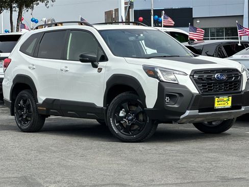 Used 2025 Subaru Forester Wilderness image 2