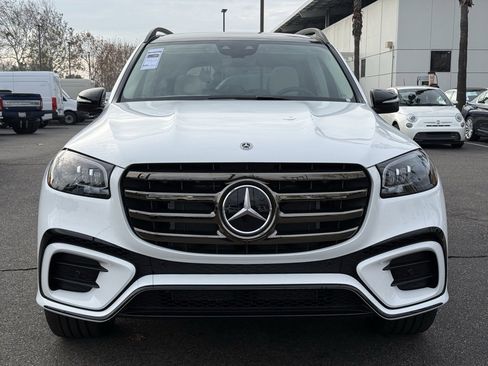 New 2026 Mercedes-Benz GLS 450 4MATIC image 18