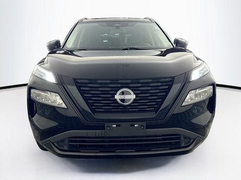 Certified 2023 Nissan Rogue SV w/ SV Premium B Package AWD/4WD image 2