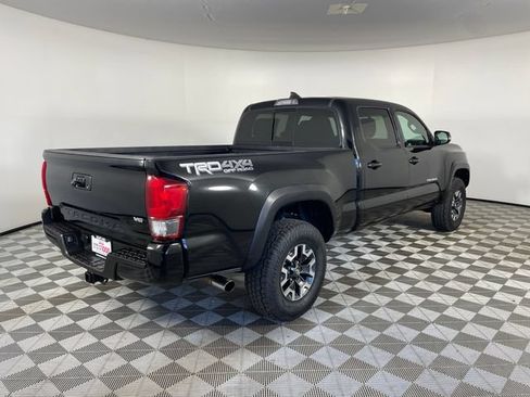 Used 2017 Toyota Tacoma TRD Off-Road AWD/4WD image 23